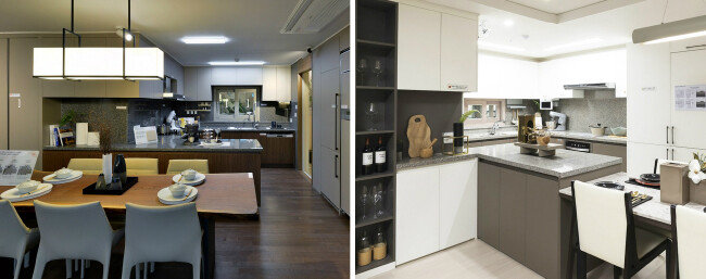 공간이 넓어 보이도록 연출하기 위해 주방과 거실 천장, 벽지, 바닥의 색상을 화이트로, 재질은 무광택으로 마감한 아파트 모습. [e편한세상 강동에코포레]