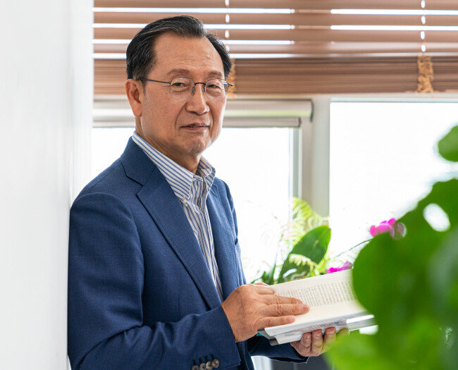 김종갑 전 한국전력공사 사장은 “그동안 정부의 전기요금 통제로 한전의 경영이 왜곡돼 국민 부담이 더 커졌다”고 비판했다. [홍태식 기자]