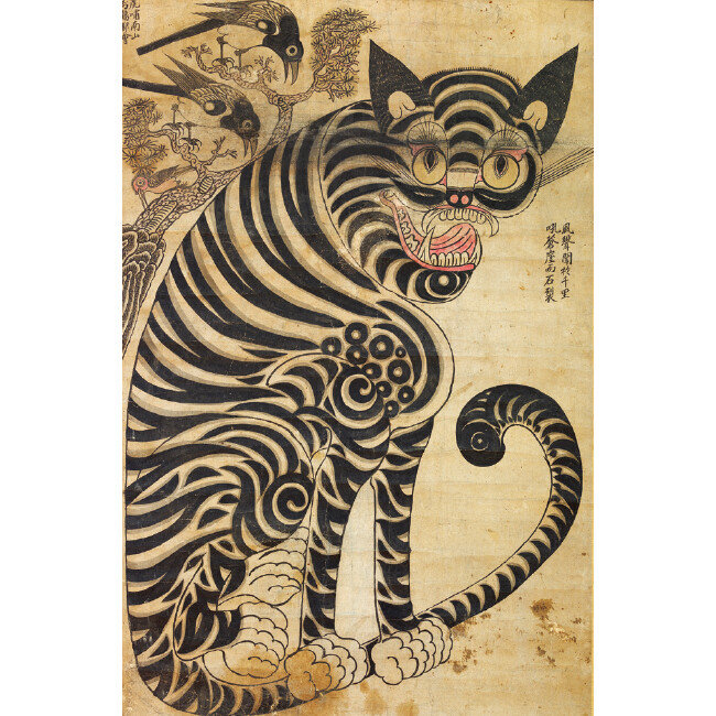 호작도(虎鵲圖) | 20세기 전기. 지본 채색. 84.5 x 54㎝ 진주 지역에서 발견돼 일명 ‘진주 호랑이’라고 불리는 작품이다. 현대미술에 버금가는 디자인적 요소와 해학이 물씬 
