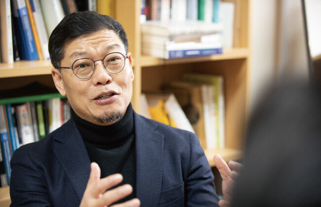 이정동 서울대 공학전문대학원 교수는 “협렵적 기술 주권하에서 경제안보도 강화된다”고 말했다. [지호영 기자]