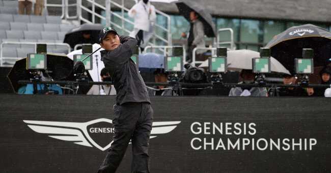 김영수 선수가 2022년 KPGA 코리안투어 ‘제네시스 챔피언십’ 최종 라운드에서 공을 치고 있다. [한국프로골프협회]