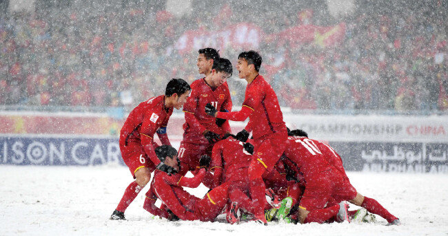 2018 AFC U-23 축구 선수권 대회 결승전에서 베트남 국가대표팀은 폭설 속에서 분투했으나 패배, 준우승에 그쳤다. [AFC]