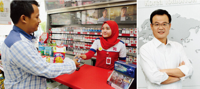 인도네시아 자카르타의 한 편의점에서 ESSE 담배를 팔고 있다(왼쪽). KT&G의 백복인 사장은 공채출신 첫 CEO로 KT&G를 수출기업으로 도약시켰다.
 [사진 제공 · KT&G]