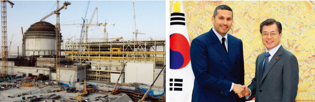 준공을 앞둔 아랍에미리트(UAE) 바라카 원전(왼쪽). 문재인 대통령이 1월 9일 청와대 본관 접견실에서 칼둔 칼리파 알 무바라크 UAE 아부다비 행정청장과 만나 악수하고 있다. [동아일보, 뉴시스]