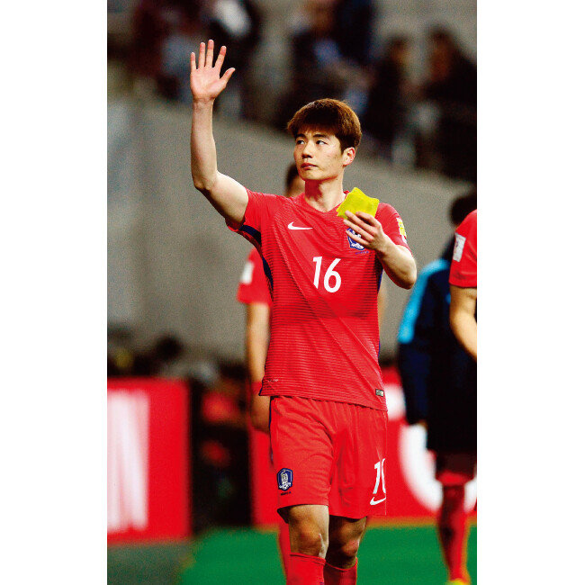 한국 축구 국가대표팀 주장을 맡고 있는 기성용. [동아DB]