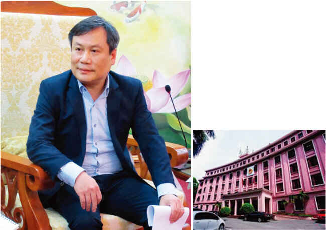 베트남 수도 하노이에 위치한 
기획투자부 청사. (오른쪽)