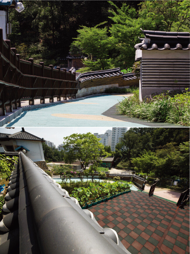 지상 1층 안마당과 지하 1층 안마당 사이 기와담장.