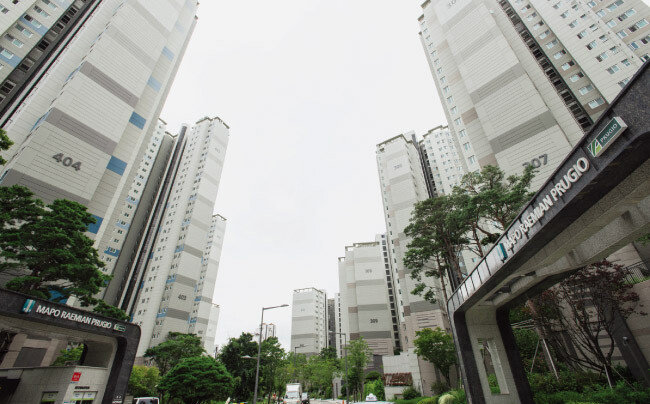 한국감정원 자료에 따르면 9월 서울 강북에서는 마포구의 전세가격지수 상승률이 가장 높았다. 사진은 마포래미안푸르지오 전경. [동아DB]