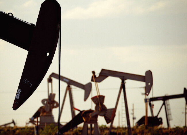 2018년 2분기를 넘어서면서 세계 오일 제고량이 소비량보다 많아졌다. [뉴시스]