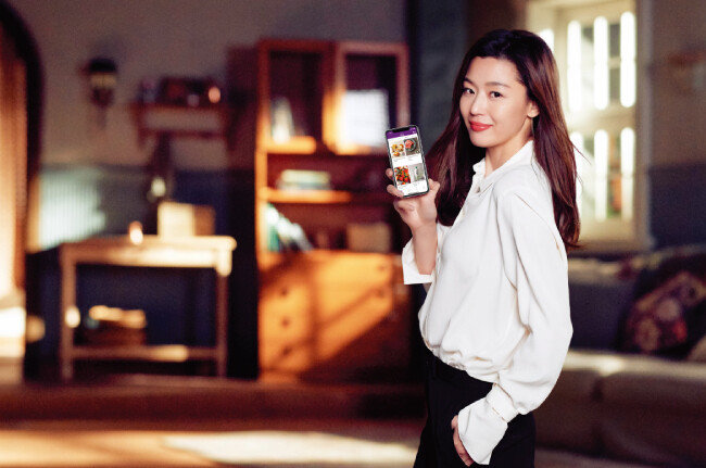 블랭크코퍼레이션, 마켓컬리는 밀레니얼 세대의 특성을 제대로 반영한 사업 전략으로 성공한 스타트업이라는 평가를 받는다. 블랭크코퍼레이션 홈페이지(위)와 배우 전지현이 모델인 마켓컬리 TV 광고. [사진 제공 ·마켓컬리]