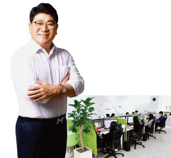 조인석 대표(왼쪽)와 NBST의 서울사무소.
