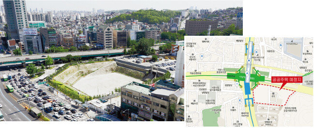 서울지하철 2  ·  4호선 사당역 인근에 위치한 서초구 방배동 공영주차장 부지에 ‘사당역 복합환승센터’와 함께 1200호의 공공주택이 들어설 예정이다. 해당 부지는 서울 도심에 있어 개발 효과가 클 것으로 예상된다. [박해윤 기자]