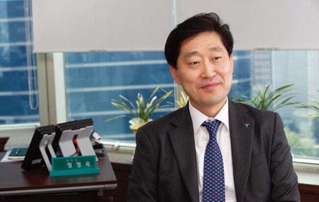 정정욱 하나금융투자 실물투자금융본부장은 국내 1세대 대체투자 전문가로 각종 실물투자 1호 펀드를 내놓으며 실력을 인정받았다. [지호영 기자]