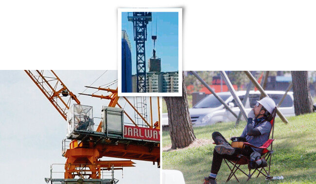 시야를 확보하기 위해 소형 무인 타워크레인 상부에 비닐로 간이 조종석을 만들어놓은 모습과 자재 위에 올라가 소형 무인 타워크레인을 운전하는 작업자, 외부에서 리모컨으로 소형 무인 타워크레인을 조종하는 작업자(왼쪽부터). [사진 제공 · 이용호의원실]