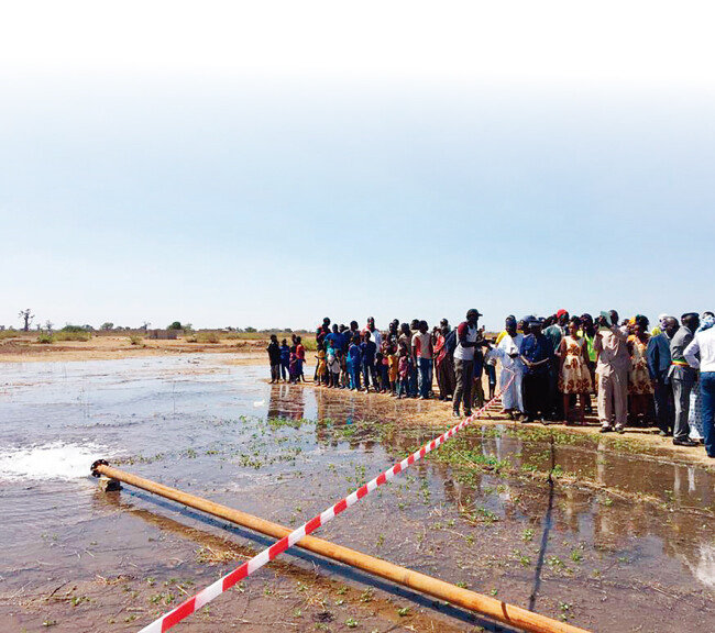 2017년 4월 세네갈 티에스 말리꾼다시에서 개최된 식수개발사업 착공식. [코이카 세네갈사무소 페이스북]