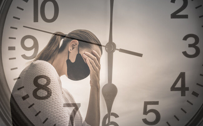 코로나19 사태의 장기화로 우울증을 넘어 화병 증세를 보이는 사람들이 늘고 있다. [GETTYIMAGES]