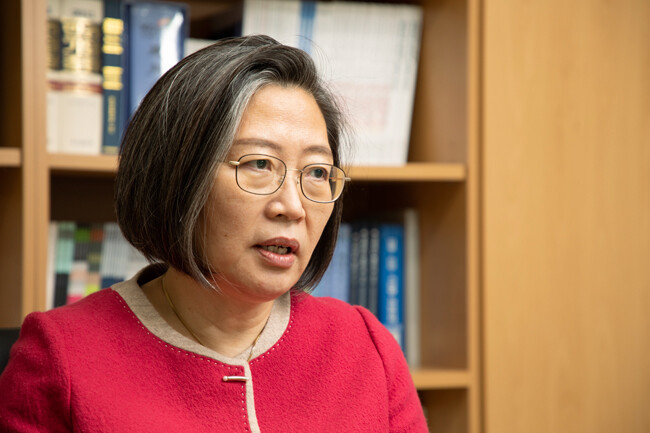 이수정 교수는 “누군가에게 불편한 존재가 되더라도 계속 목소리를 내겠다”고 말한다.