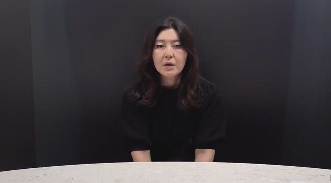 ‘뒷광고’와 관련해 사과 방송을 하고 있는 스타일리스트 한혜연. [유튜브 채널 슈스스tv 캡쳐]