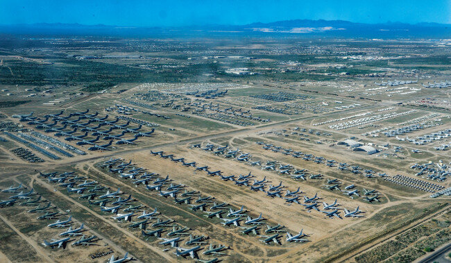 미국 애리조나주에 있는 항공우주 정비 및 재생 센터(AMARC).  [위키피디아]