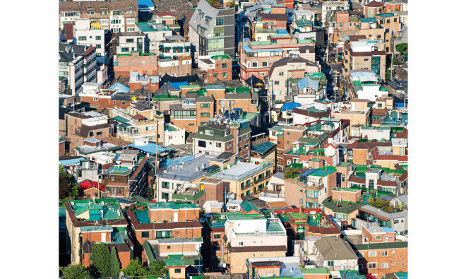 1990년대 정부의 부동산정책으로 다가구주택이 흔한 거주 공간이 됐다. [GETTYIMAGES]