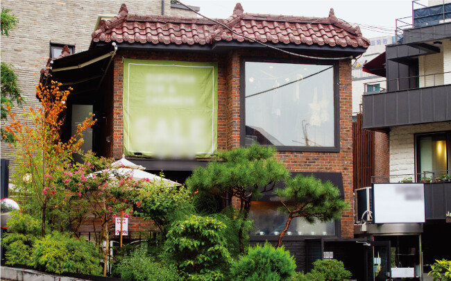 배우 이종석이 최근 매각한 서울 용산구 한남동 빌딩. [동아DB]