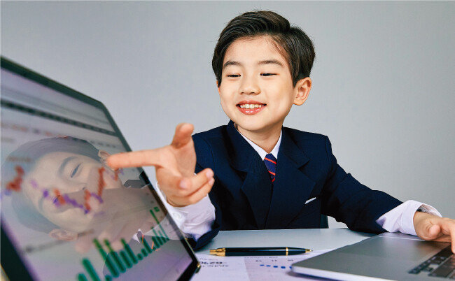 최근 자녀에게 주식계좌를 만들어주는 부모가 많아졌다. [GETTYIMAGES]