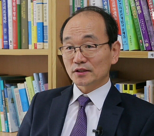 이윤현 한국보건사회학회장(남서울대 보건행정학과 교수). [사진제공・한국보건사회학회]