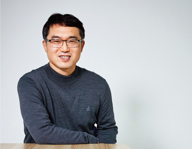 비트코인 투자와 해외 주식투자에 성공해 지난해 파이어족이 된 최성락 전 동양미래대 교수. [홍중식 기자]