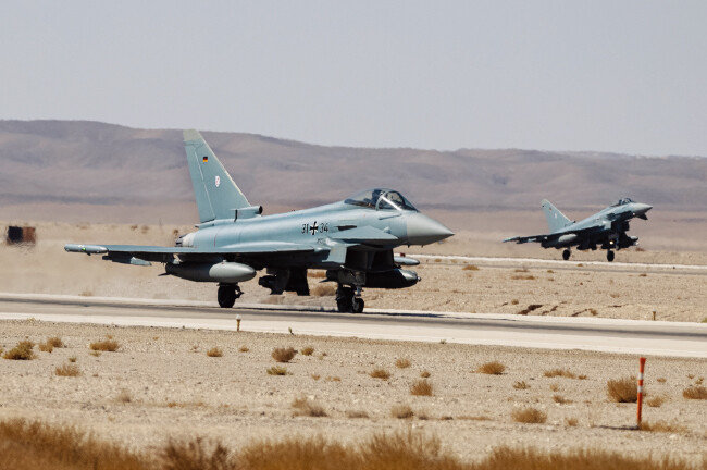 영국·독일·이탈리아·스페인이 공동 개발한 전투기 ‘유로파이터 타이푼’. [뉴시스]