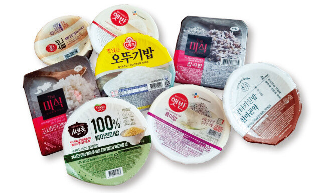 시중에 출시된 다양한 즉석밥 제품. [구희언 기자]