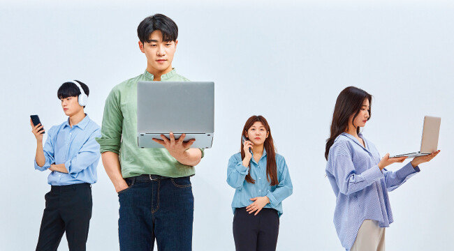 Z세대는 무작정 유행을 따르기보다 자기 관심사에 맞춰 생활한다. [GETTYIMAGES]
