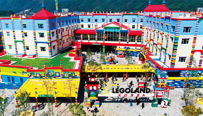 5월 5일 강원 춘천시에 개장한 글로벌 테마파크 레고랜드. [뉴스1]