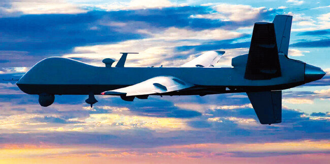 일본 가고시마현 가노야 항공 자위대 공군기지에 배치된 미국의 세계 최강 드론 MQ-9. [USAF]