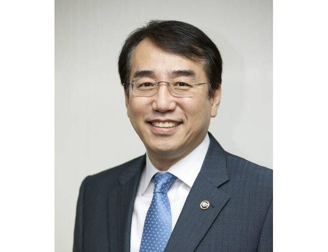 NH농협금융지주 회장에 단수 추천된 이석준 전 국무조정실장. [동아DB]