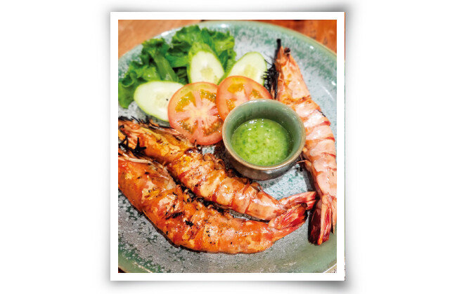 냐짱에서는 랍스터, 새우, 게, 장어 등 시푸드를 꼭 맛보자. [안수진 제공]