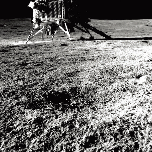 찬드라얀 3호에서 찍은 탐사 로버 프라그얀 [인도우주연구기구 제공]