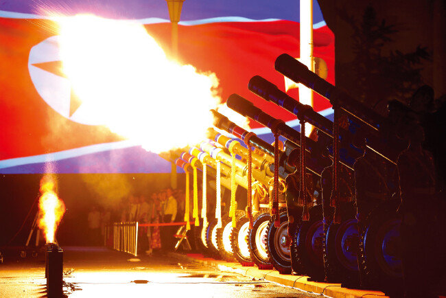 7월 27일 북한 평양에서 전승절 경축 열병식이 열렸다. [노동신문]