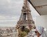 김준희 “남편 사랑받으며 행복”…파리 에펠탑 보이는 호텔서 찰칵