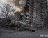 우크라전 402일, 러 공습에 아기 등 민간인 사망…학교·은행 등도 폭격