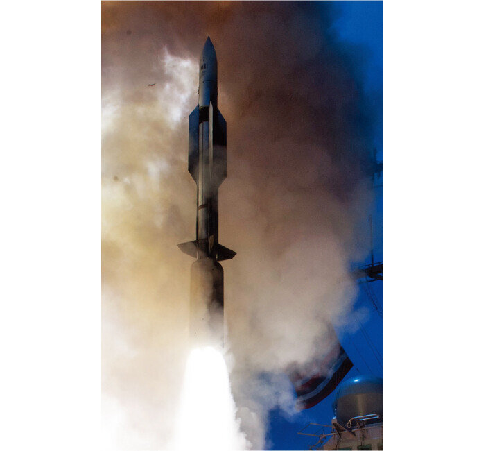 SM-6 미사일의 속도는 마하(음속) 3.5로 SM-3, 사드(THAAD) 등 탄도미사일 요격 용 미사일체계에 비해 느리다.  [사진 제공 · 미 해군]