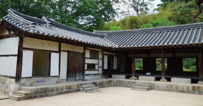 충무공 이순신 장군을 모신 충남 아산시 현충사에 있는 고택. 이순신 장군이 무과 급제 전 머물던 집이라고 한다. [동아DB]
