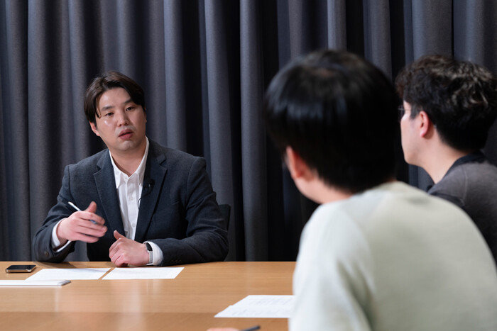 2월 21일 서울 서대문구 동아일보 충정로사옥에서 녹화된 여의도 고수 5회에 출연한 하헌기 전 더불어민주당 상근부대변인. [지호영 기자]