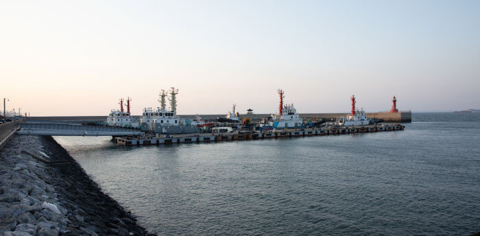 충남 당진시에서 바라본 평택·당진항 모습. [이상윤 객원기자]