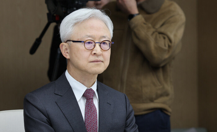 삼성전자 경계현 DS부문장(사장)은 미래사업기획단장에 임명됐다. 사진은 2024년 2월 26일 경계현 사장이 서울 중구 대한상공회의소에서 열린 반도체 산업 초격차 확보를 위한 민-관 반도체 전략 간담회에서 안덕근 산업통상자원부 장관의 모두발언을 경청하는 모습. [뉴시스]