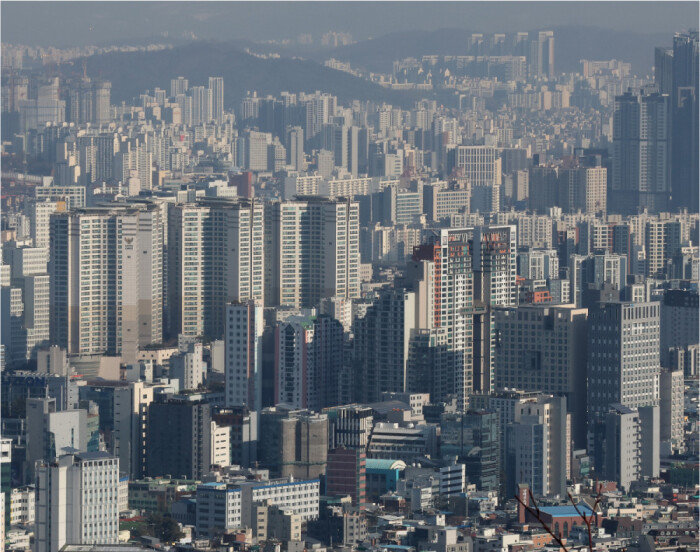 1월 2일 서울 남산에서 바라본 아파트 단지 모습. [뉴스1]