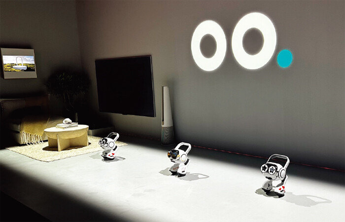 LG전자가 CES 2024에서 선보인 가정용 AI 로봇. [김지현 제공]