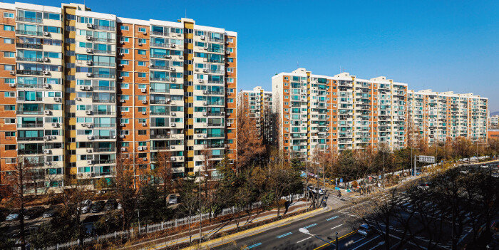 서울 강남구 압구정동 현대아파트 단지. [뉴시스]