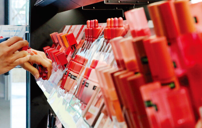 올리브영은 중소 뷰티기업 발굴에 주력하는 전략으로 시장의 절대 강자가 됐다. [뉴스1]