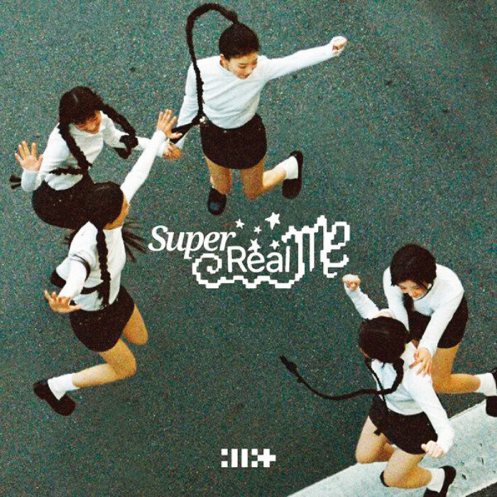 데뷔 미니앨범 ‘SUPER REAL ME’ 
전곡을 담은 ‘스페드업(Sped Up)’ 버전 미니앨범을 발매한 아일릿(ILLIT). [빌리프랩 제공]