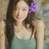 이유비 수영복에 꽃 꽂고…청춘+섹시 ‘신비로워’ [DA★]